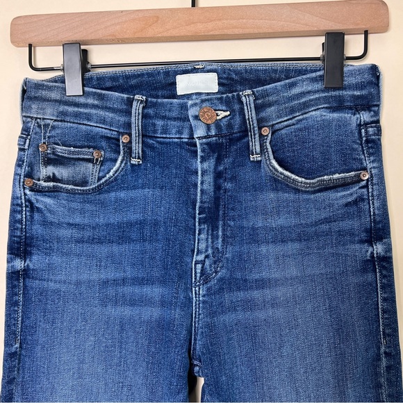 MOTHER The Looker Skinny Jeans in Groovin - Picture 5 of 13